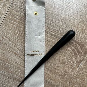 UNDO Hairware Black Tapered Pin with Protective Pouch